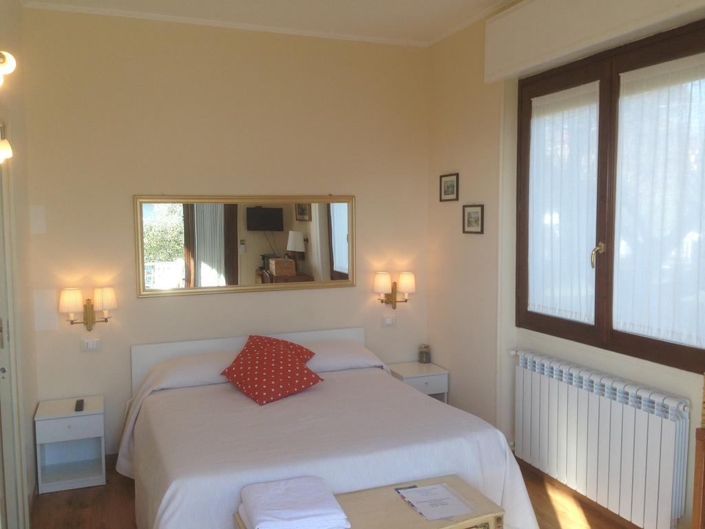 Hôtel Dal Generale à Moniga del Garda Chambre photo